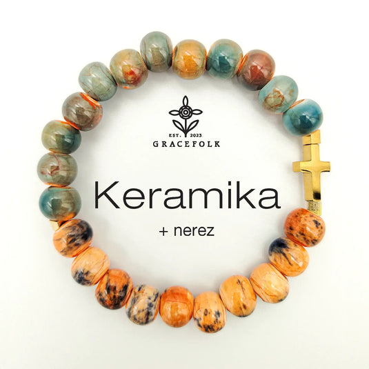 Náramok z oranžovej keramiky s nerezovým krížikom - Gracefolk